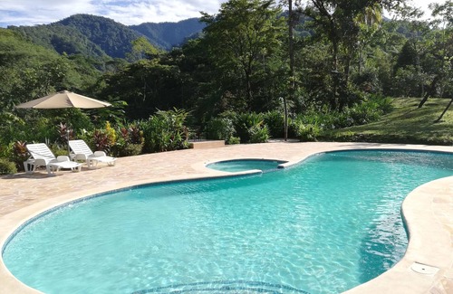 Parrita House | Lodge with Private 40ha Jungle Reserve