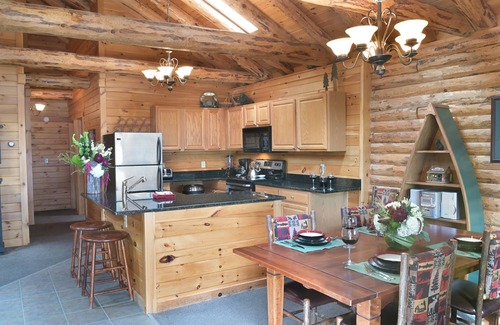 Lake George Cabin | Lodges At Cresthaven