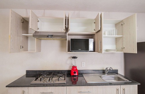 La Perla Apartment | Lodging centrally located near H.Civil, CUCS, IMSS