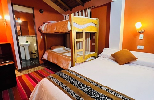 Ollantaytambo Cabin | Lodging in Ollantaytambo living inka city with viewpoint to mountains