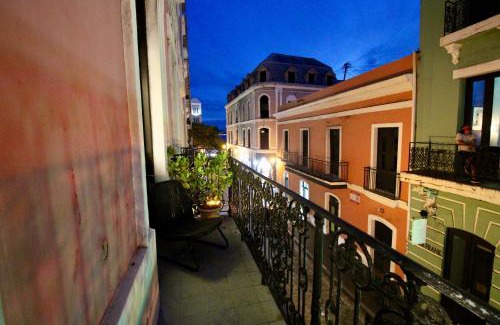 San Francisco Apartment | Loft 5BR, Billar, WIFI, AC, Near Beach in Old SJ