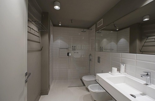 Barriera di Milano Apartment | LOFT 8-Loft-Deluxe-Ensuite-Street View