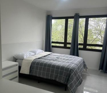 Passo da Areia Apartment | Loft completo em Porto Alegre a 200 metros do consulado americano