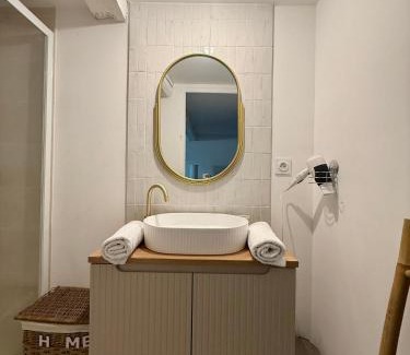 Revel Apartment | LOFT COSY - CENTRE HISTORIQUE climatisé