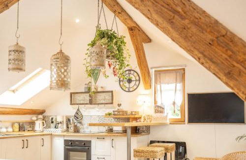 Barr Apartment | Loft de charme 4 étoiles confort haut de gamme garage privatif