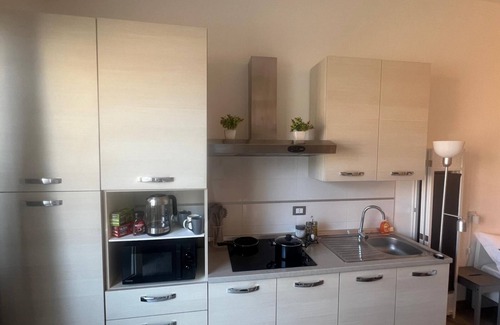 Frattocchie House | LOFT located in Santa Maria delle Mole, (Marino) near the airport of Ciampino.