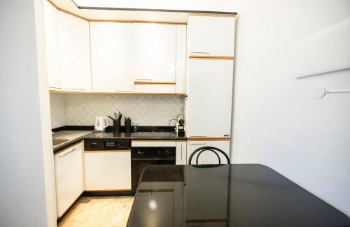 Gallaratese Apartment | Loft Moderno a due passi da San Siro Fiera Milano