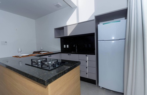 Lagoa Pequena Apartment | Loft no Novo Campeche, Terraço com Piscina ZR2092