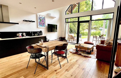 Veulettes-sur-Mer House | Loft with jacuzzi located 800 m from the sea