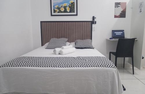Pindamonhangaba Apartment | LOFT3 COMPLETO AR CANAIS ASSINAT GARAGEM INTERNET Prox Aparecida e Industrias