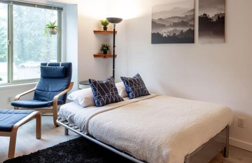 Whistler Creekside House | Lofted1BR, Sleeps 4, Pool, Parking, Near Shops & Lake