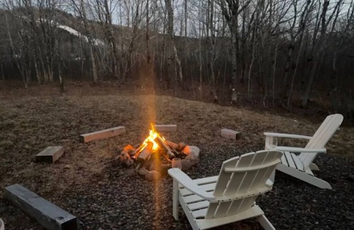 Wentworth Ski Chalet | Log Cabin across from ski Wentworth, with outdoor fire pit and BBQ
