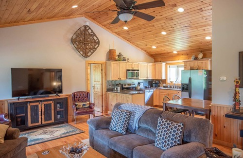 West Jefferson Cabin | Log Cabin in West Jefferson - Fishing Pong + Hot Tub + Fire Pit + Mountain Views