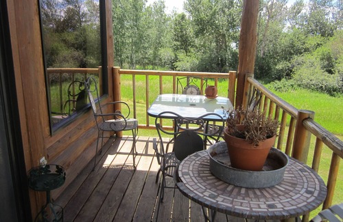 Polson House | Log cabin on Flathead Lake