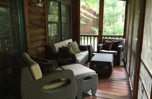 Saugatuck Cabin | Log Cabin on Serene Goshorn Lake, Minutes From Vibrant Saugatuck & Douglas