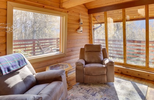Eagle River Cabin | Log Cabin Rental in Eagle River: Pets Welcome!