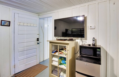 Rocky Bottom Cottage | Log Cabin Rental Near Table Rock State Park!
