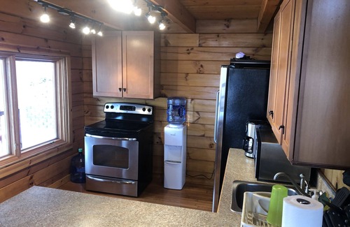 Roanoke Cabin | Log Cabin Stonewall Jackson Retreat