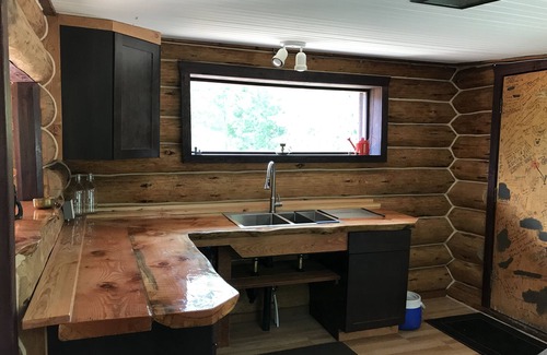 Parson Cabin | Log Cabin with Amazing views and River access!