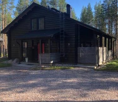 Pyhatunturi Villa | Log-house at Pyhätunturi ski resort.