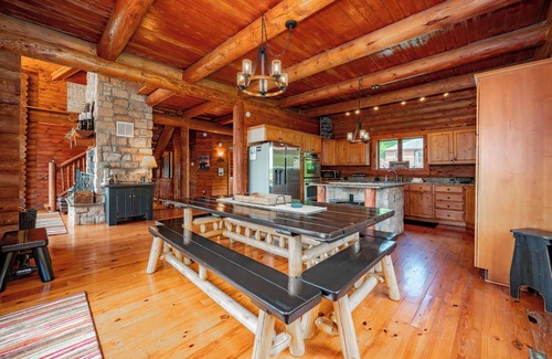 Thayerville House | Log Retreat: Lake Access, Dogs Welcome, Dock Slip, 2 Hot Tubs!