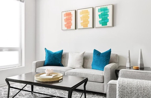 Logan Square Apartment | Logan Square 217