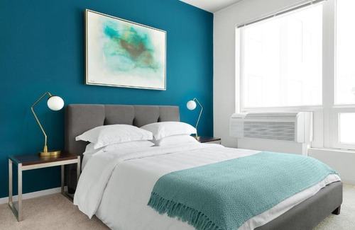 Logan Square Apartment | Logan Square 217