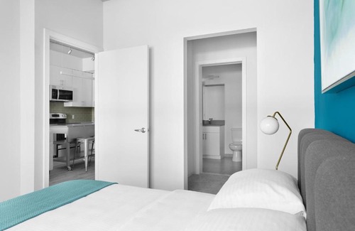 Logan Square Apartment | Logan Square 219