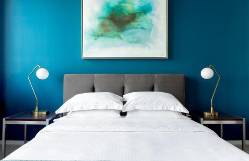 Logan Square Apartment | Logan Square 222