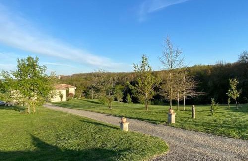 Flamarens Apartment | Logement entier de charme, gite équestre GERS Flamarens