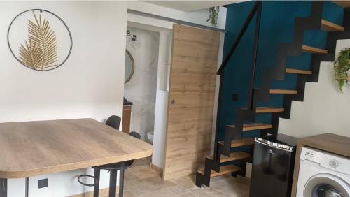 Calais Apartment | Logement