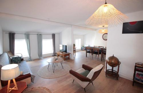 Verdun Apartment | LOGEMENT NEUF "MEUSE" - HYPER CENTRE - PARKING PROCHE - PROCHE GARE - 4 CHAMBRES - TERRASSE COUVERTE - WIFI ! Géré par PrestaZen'Services