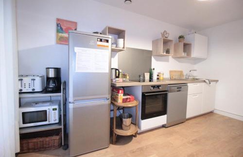 Verdun Apartment | LOGEMENT NEUF "MEUSE" - HYPER CENTRE - PARKING PROCHE - PROCHE GARE - 4 CHAMBRES - TERRASSE COUVERTE - WIFI ! Géré par PrestaZen'Services