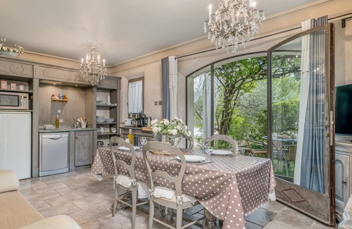 Oppede Condo | Loggia 1 Olivier | Résidence Les Petitons