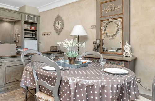 Oppede Condo | Loggia 2 Glycine | Résidence Les Petitons