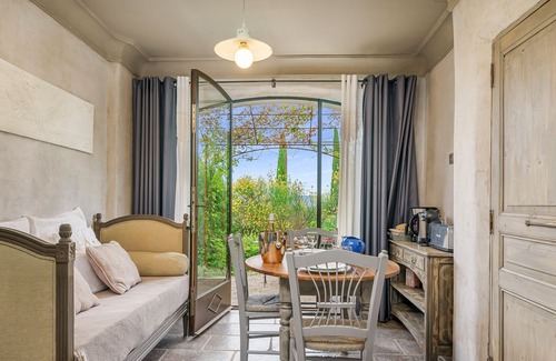 Oppede Condo | Loggia 4 Genet | Résidence Les Petitons
