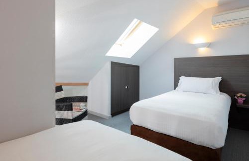 Salins-les-Bains Hotel | Logis Hôtel des Deux Forts