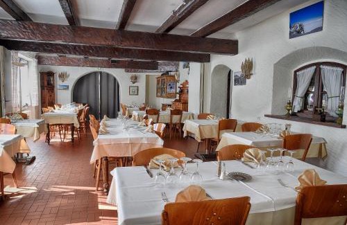 Lans-en-Vercors Hotel | Logis Hôtel - Le Col de l'Arc