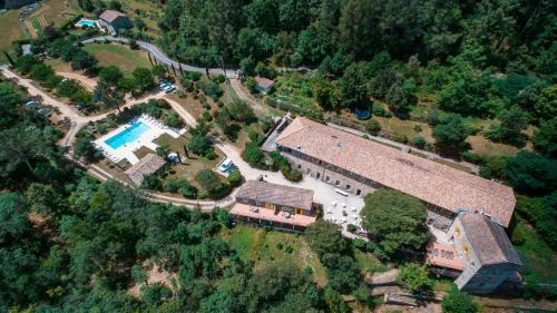 Largentiere Hotel | Logis Hôtel Restaurant Le Domaine de l'Eau Vive
