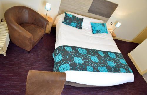 Celles-sur-Belle Hotel | Logis Hostellerie de l'Abbaye