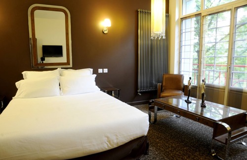Royat Hotel | Logis La Belle Meuniere