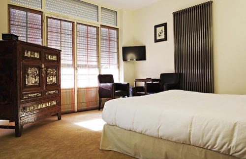 Royat Hotel | Logis La Belle Meuniere