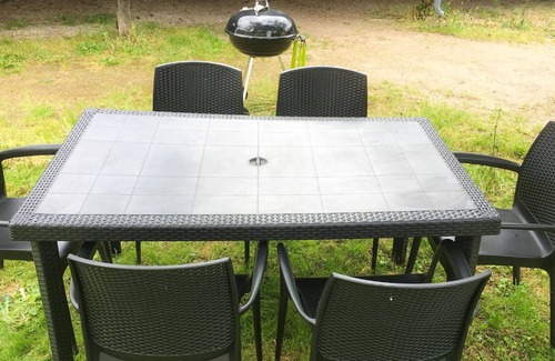 Blois House | Loire Valley 2 bedroom 1 private bathroom hospitality in our House w/Trampoline!