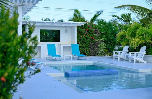 Long Bay House | Lois Estates 2 Bedroom Home, Long Bay, Turks and Caicos Islands