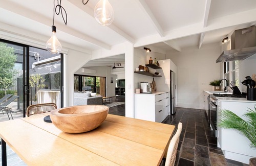 Blairgowrie House | Lola on Lever Blairgowrie