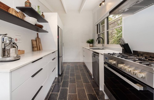 Blairgowrie House | Lola on Lever Blairgowrie