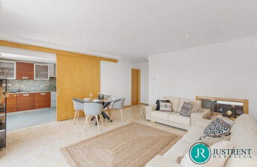 Marbella Apartment | Lomas de Los Monteros Apartment