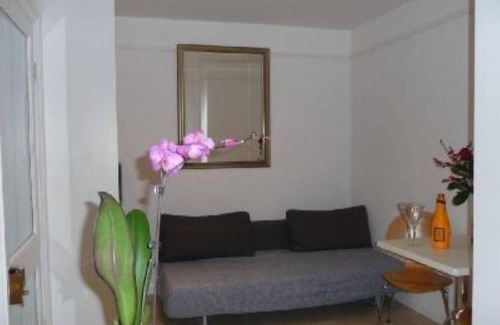 Bayswater Apartment | London: Paddington/Hyde park mews apartment