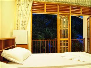 Anuradhapura Hotel | London Palace