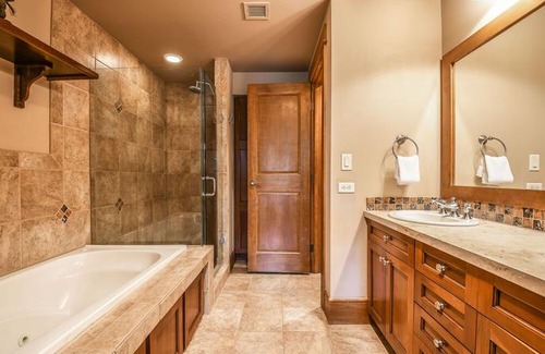 River Run Apartment | Lone Eagle 3001 by SummitCove Vacation Lodging